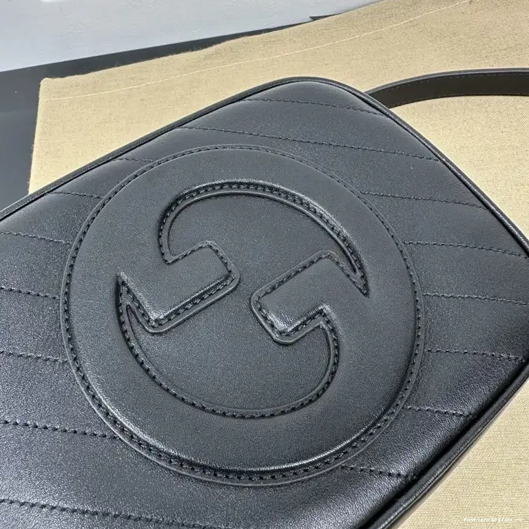 Fashionrep 2304YA0133 Bag Gucci 0601